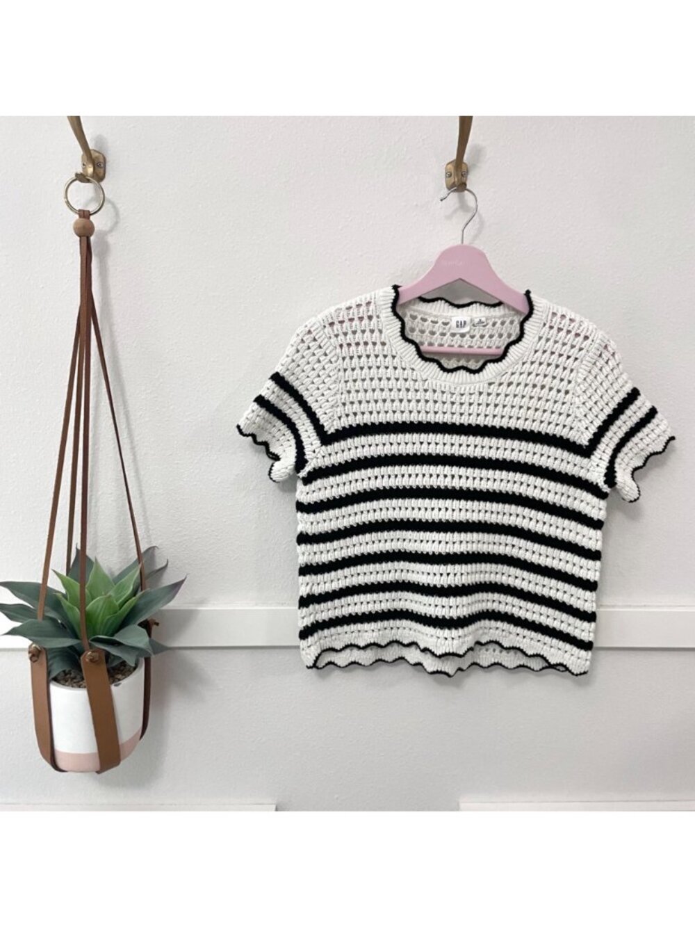 GAP Black Milk White Crochet Stripe Top Size M Short Sleeve - Picture 2 of 6